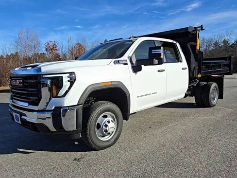 New 2025 GMC Sierra 3500 Pro w/ Convenience Package image 40