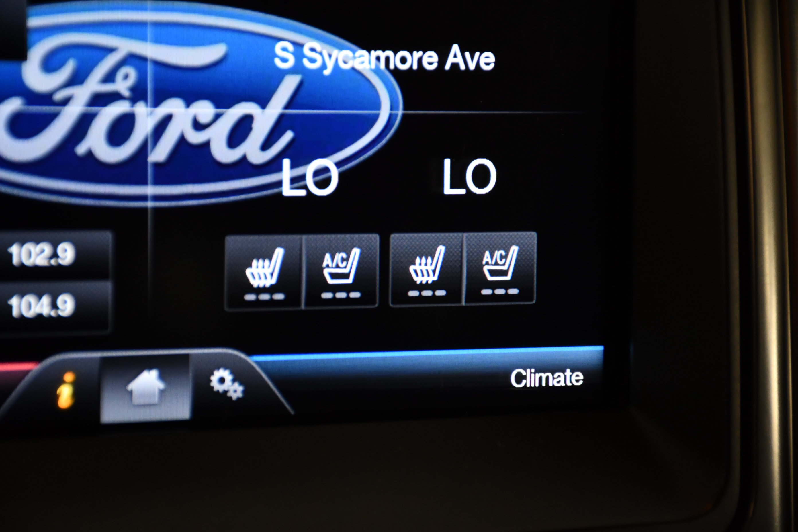 Used 2014 Ford F150 Raptor w/ Equipment Group 801A Luxury AWD/4WD image 30