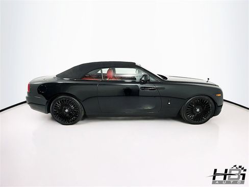 Used 2018 Rolls-Royce Dawn image 5