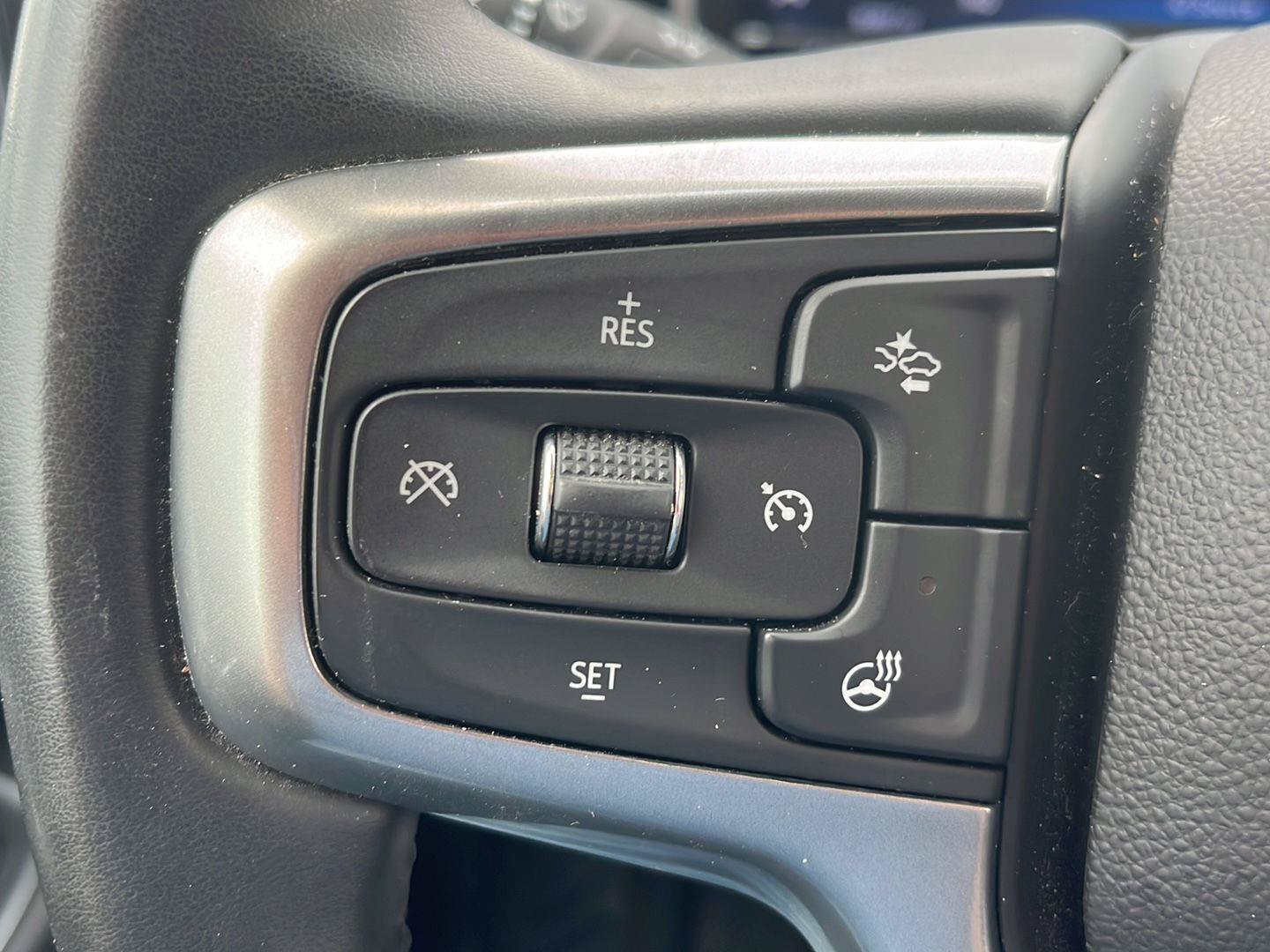 Used 2025 Chevrolet Silverado 1500 RST AWD/4WD image 13