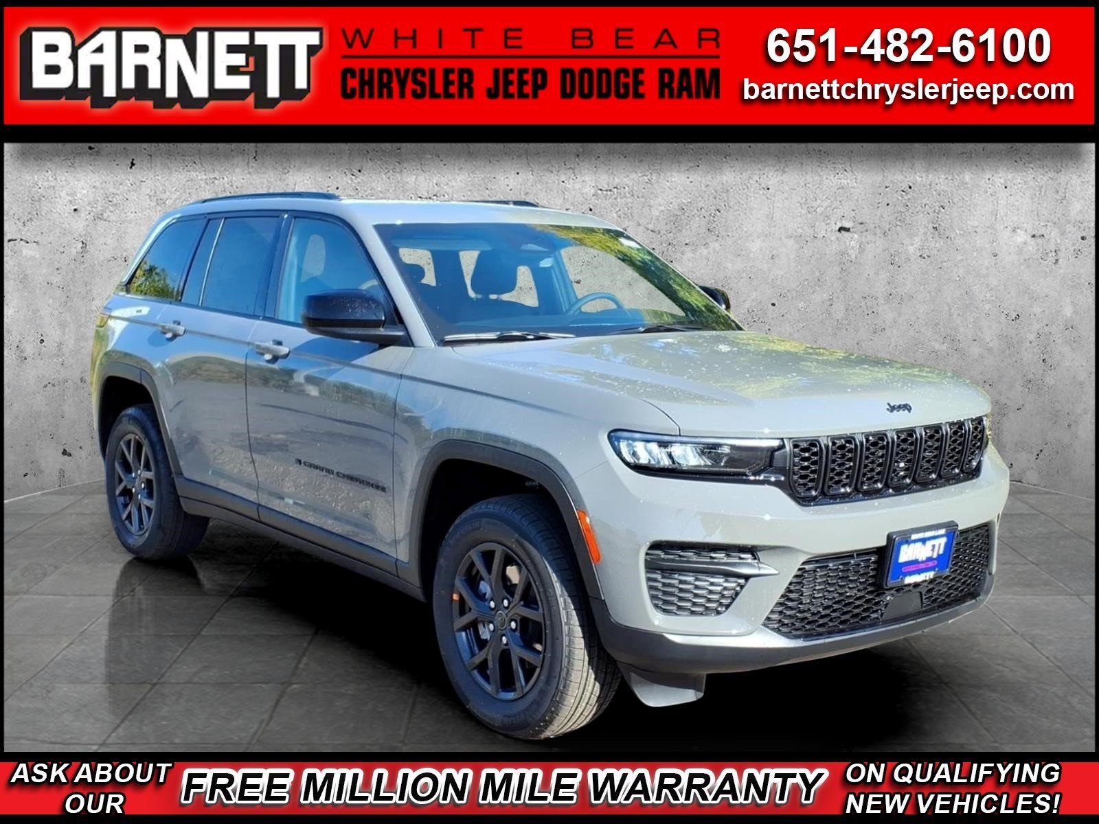 New 2027 Jeep Grand Cherokee Laredo X AWD/4WD image 8