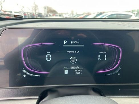 Used 2025 Kia Sportage X-Line image 12