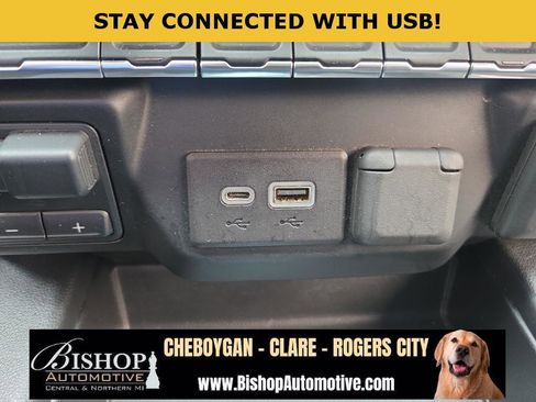 Used 2020 Chevrolet Silverado 2500 LTZ w/ LTZ Convenience Package image 17