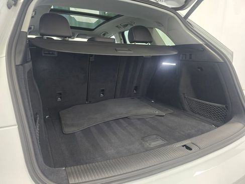 Certified 2025 Audi Q5 2.0T Premium Plus image 23