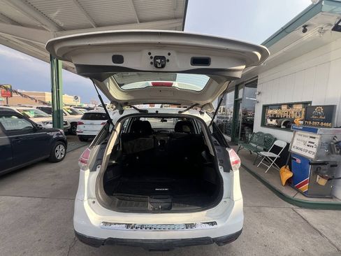 Used 2015 Nissan Rogue S AWD/4WD image 8