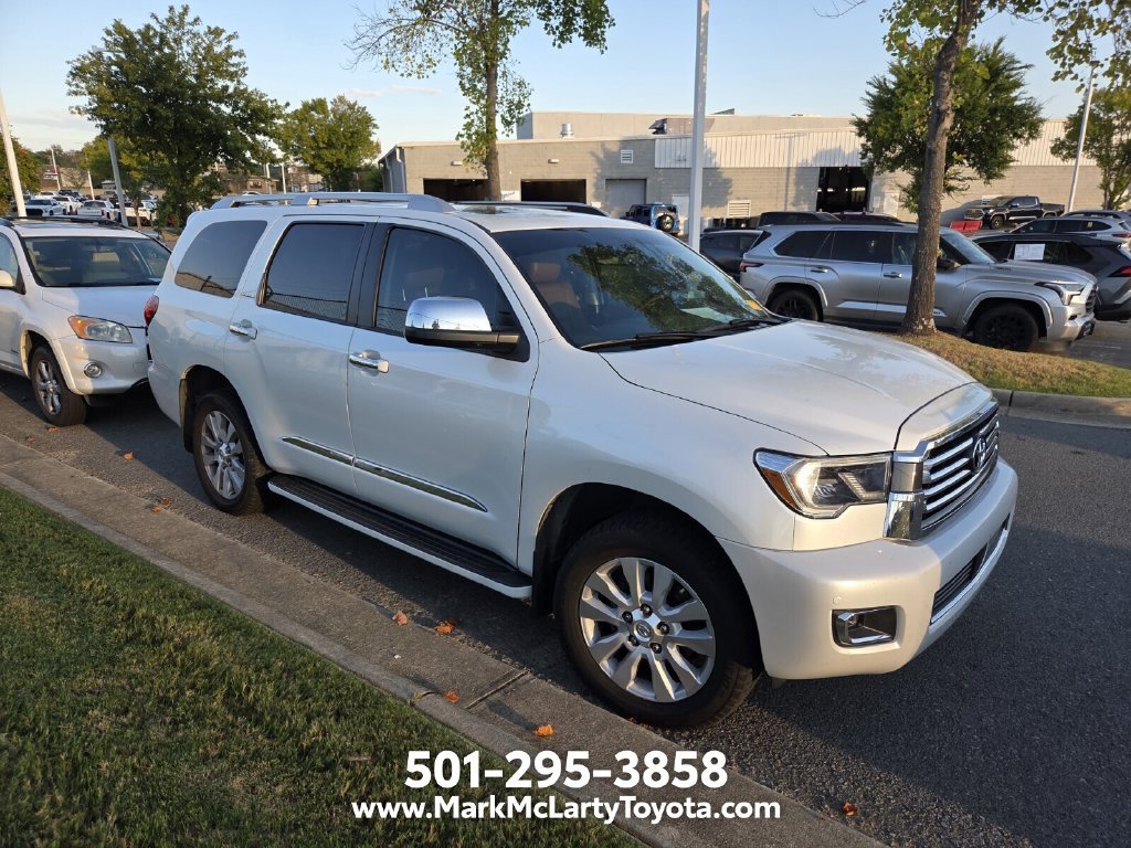 Used 2022 Toyota Sequoia Platinum RWD image 3