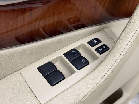 Used 2011 INFINITI FX35 AWD w/ Premium Pkg image 28