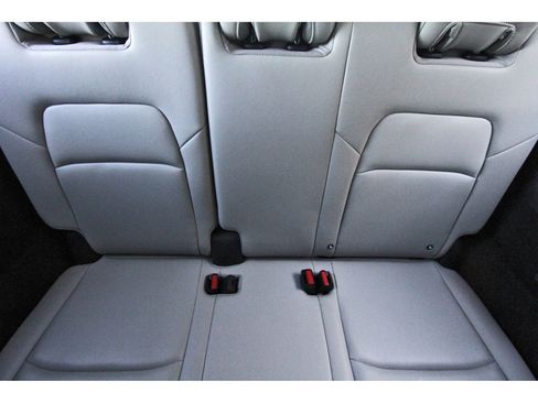 Used 2025 Nissan Pathfinder SL image 16