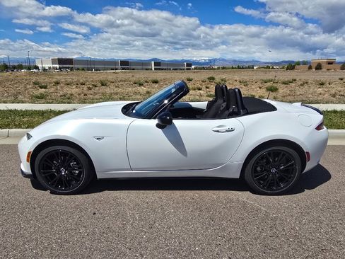 New 2026 MAZDA MX-5 Miata Club RWD image 13