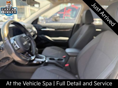 Certified 2025 Kia Seltos S FWD image 18
