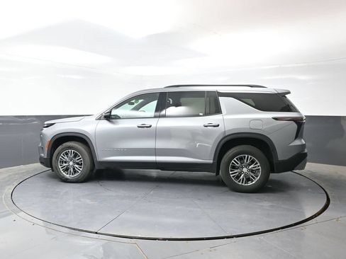Used 2024 Chevrolet Traverse LT AWD/4WD image 10
