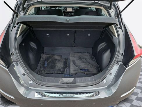 Used 2020 Nissan Leaf SV w/ Protection Package image 24