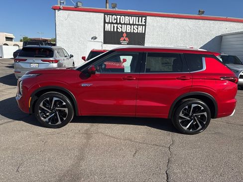 New 2025 Mitsubishi Outlander SEL image 4