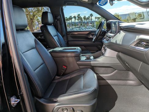 Certified 2024 GMC Yukon XL SLE image 29