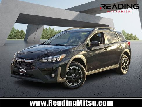 Used 2023 Subaru Crosstrek 2.0i Premium image 1