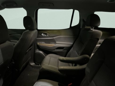 Used 2023 GMC Acadia SLE w/ Driver Convenience Package image 24