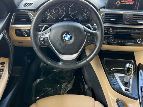 Used 2017 BMW 330e RWD image 16