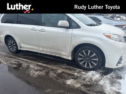 Used 2019 Toyota Sienna XLE