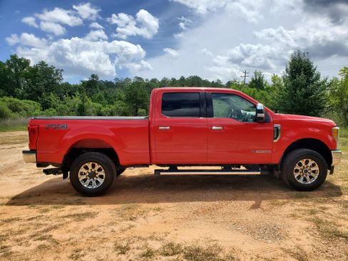 Used 2017 Ford F350 Lariat w/ Chrome Package AWD/4WD image 12