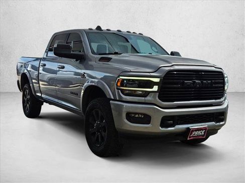 Used 2022 RAM 2500 Laramie w/ Night Edition AWD/4WD image 3