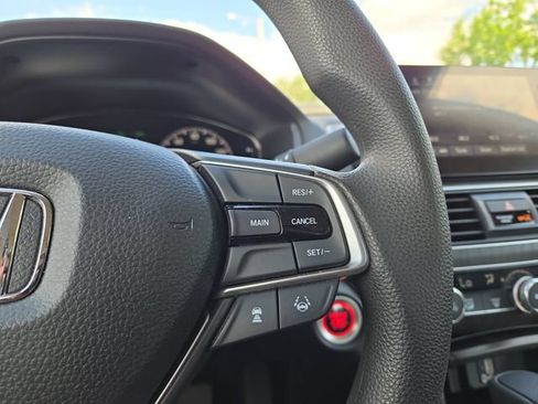 Used 2020 Honda Accord EX image 17