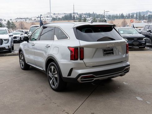 Certified 2023 Kia Sorento EX image 5