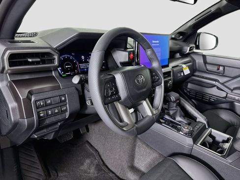 Used 2026 Toyota 4Runner TRD Off-Road Premium AWD/4WD image 9