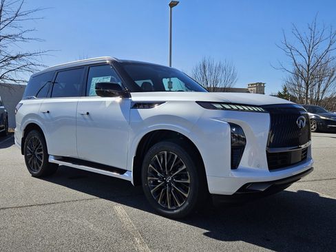New 2026 INFINITI QX80 Autograph w/ Premium Cargo Package image 8