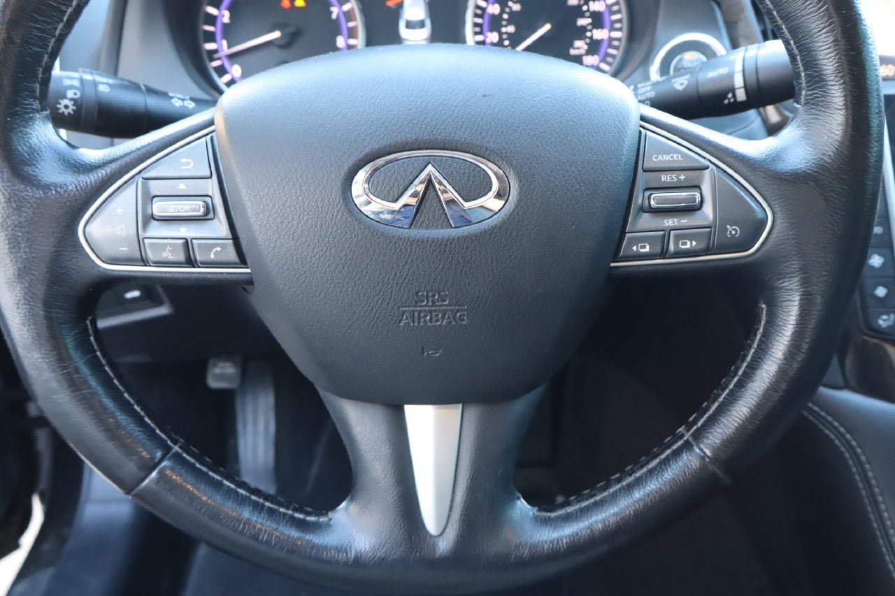 Used 2017 INFINITI Q50 3.0t Premium w/ Driver Assistance Package RWD image 12