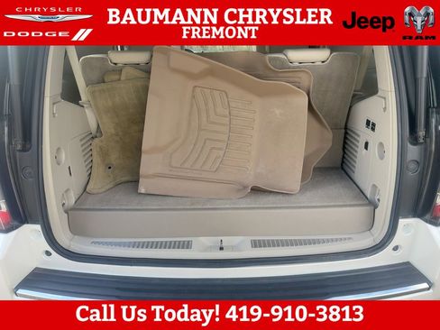 Used 2015 GMC Yukon Denali w/ Premium Package AWD/4WD image 7