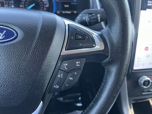 Used 2022 Ford Edge SEL AWD/4WD image 19