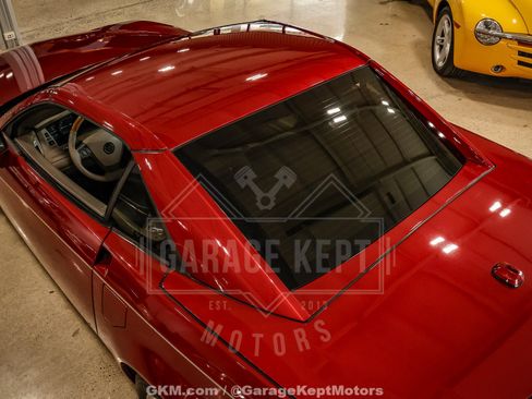 Used 2005 Cadillac XLR RWD image 16