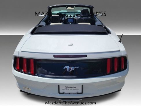 Used 2017 Ford Mustang Premium RWD image 9