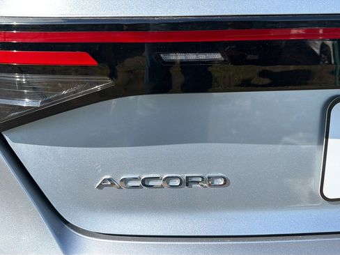 Used 2025 Honda Accord SE image 36