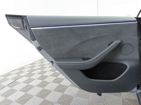 Used 2025 Tesla Model 3 Long Range image 26