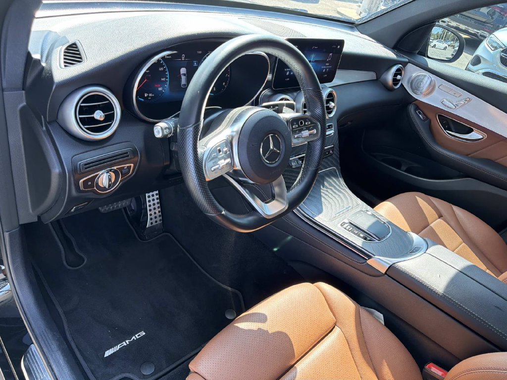 Used 2021 Mercedes-Benz GLC 300 4MATIC Coupe image 18