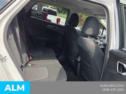 Used 2025 Kia Sportage LX FWD image 14