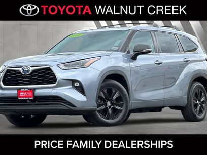 Used 2021 Toyota Highlander XLE
