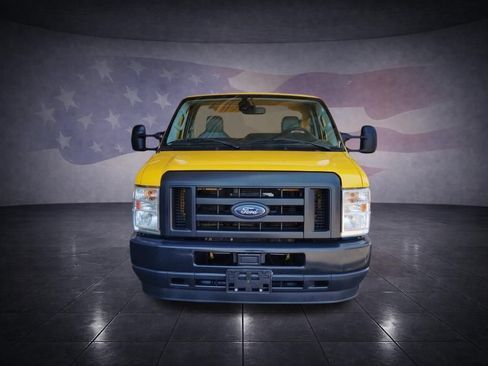 Used 2022 Ford E-350 and Econoline 350 Super Duty RWD image 8