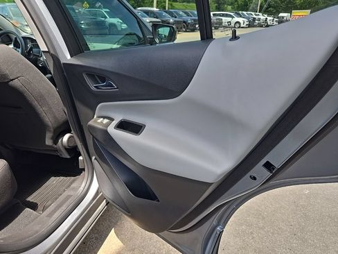 Used 2023 Chevrolet Equinox LS w/ LS Convenience Package FWD image 71