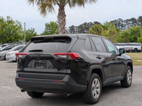 Used 2023 Toyota RAV4 LE image 5