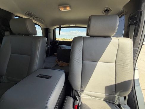 Used 2017 Toyota Sequoia Platinum AWD/4WD image 15