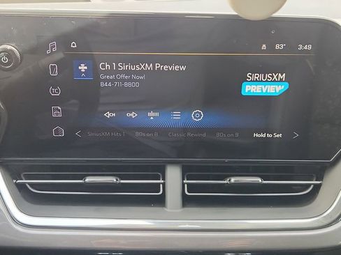 Used 2024 Chevrolet Trax ACTIV w/ Sunroof Package FWD image 13