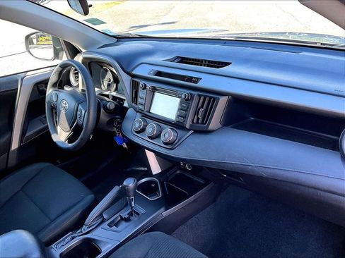 Used 2017 Toyota RAV4 LE w/ Carpet Mat Package AWD/4WD image 14