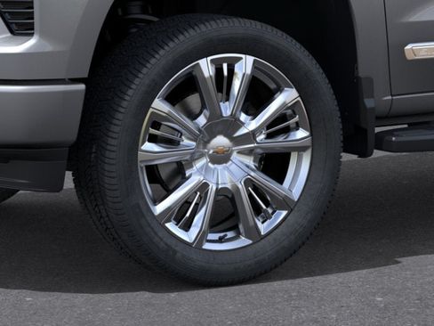 New 2026 Chevrolet Silverado 1500 High Country w/ Technology Package AWD/4WD image 9