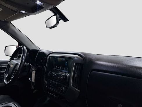 Used 2019 Chevrolet Silverado 1500 LT AWD/4WD image 23