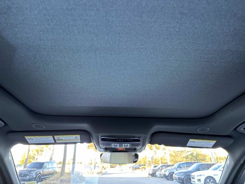 Used 2022 Jaguar F-PACE S image 18