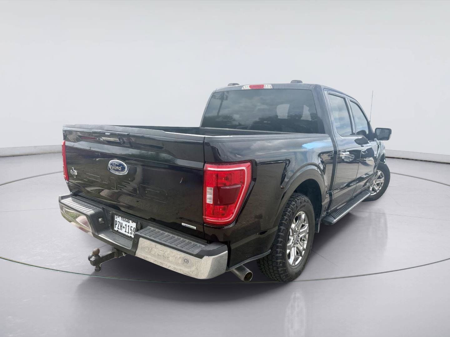 Used 2021 Ford F150 XLT w/ Equipment Group 302A High RWD image 3