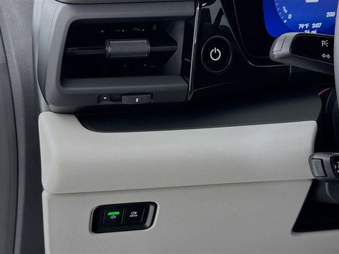 New 2026 Porsche Macan Electric image 15