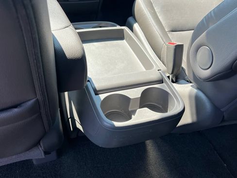 Used 2014 Honda Odyssey EX-L image 17